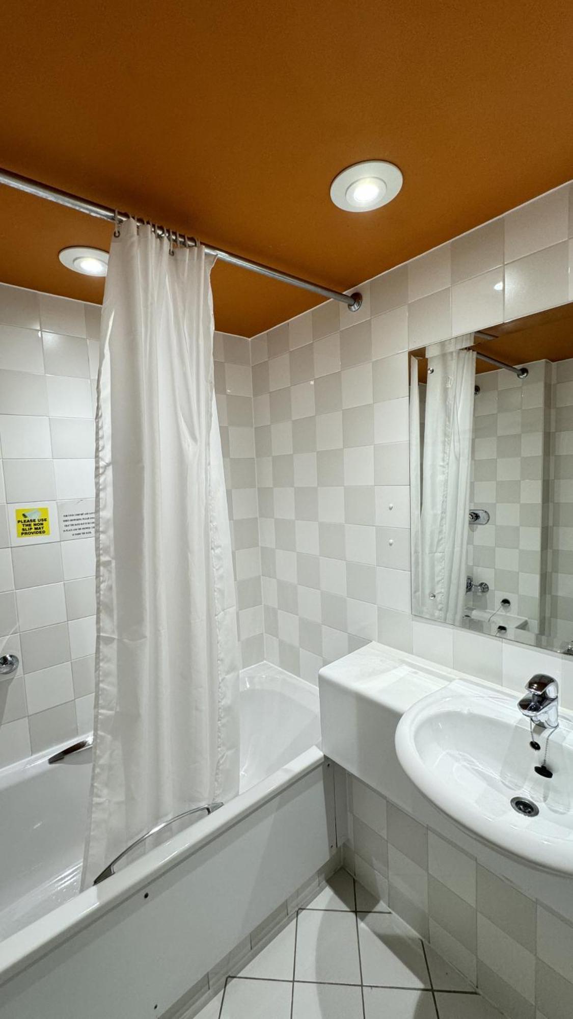 Britannia Hotel Bolton Bagian luar foto