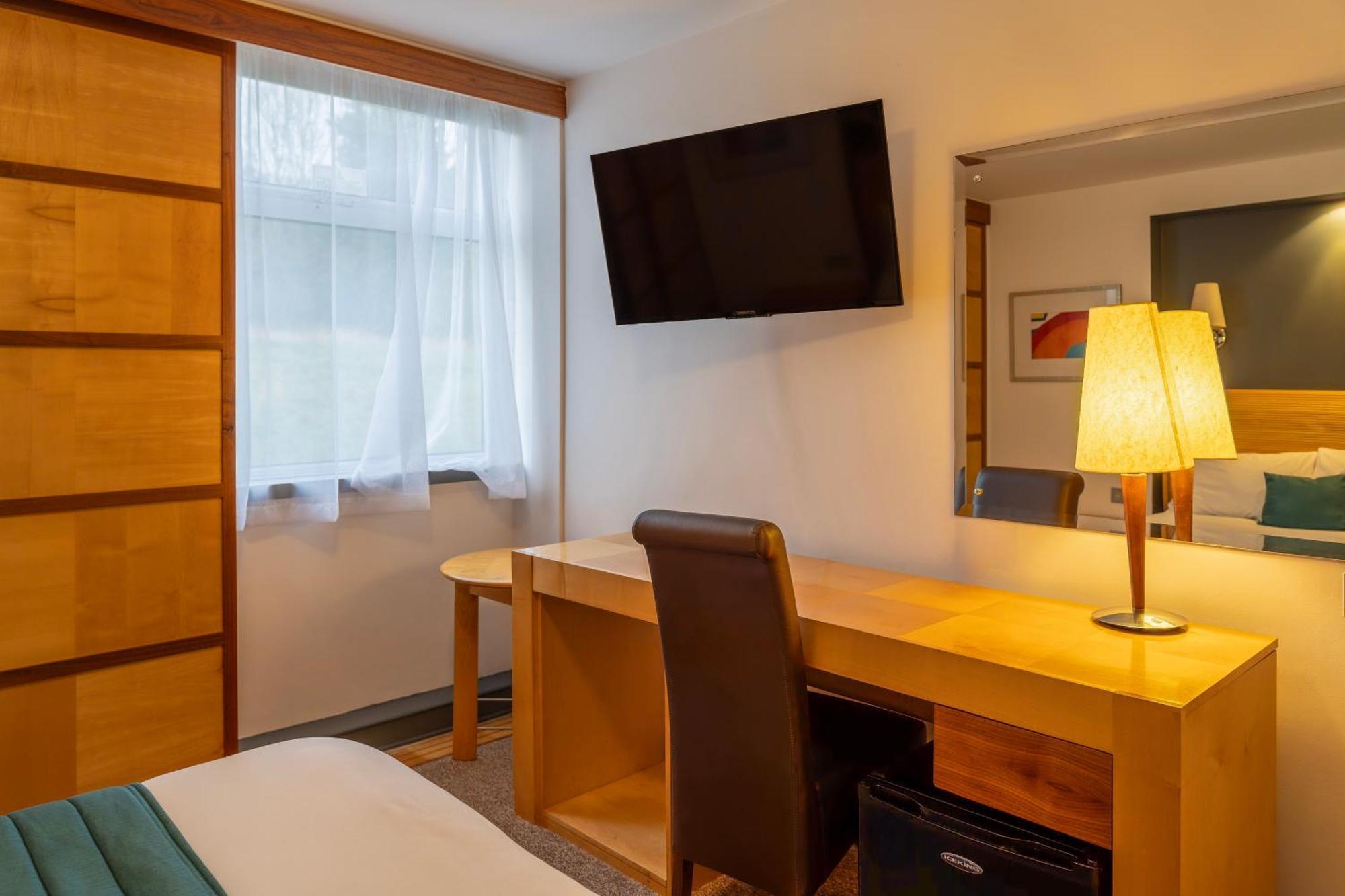 Britannia Hotel Bolton Bagian luar foto